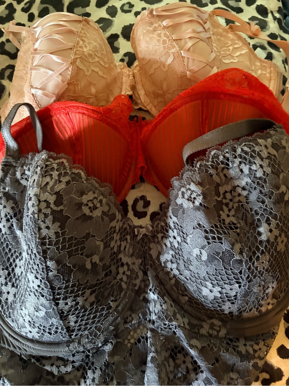 Adore Me Set of 3 Bras Red Pink Gray size 34H